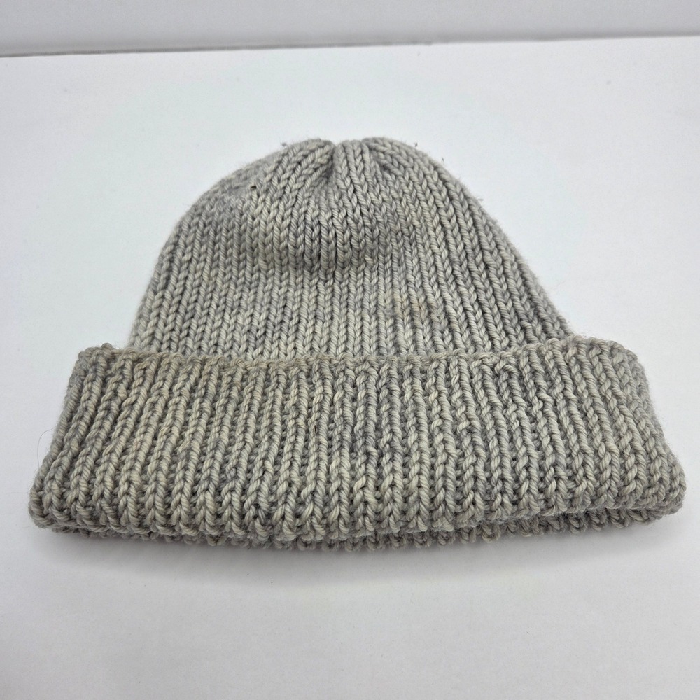 Unbranded Beanie Hat Chunky Knit Ribbed One Size Gray Winter Warm Cuffed Classic